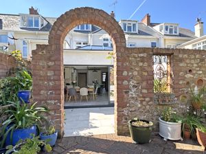 Photo 7- click for photo gallery